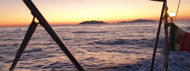 noleggio gommone eolie